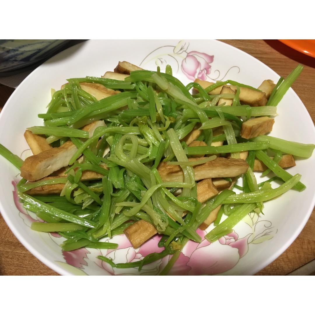 芹菜炒香干