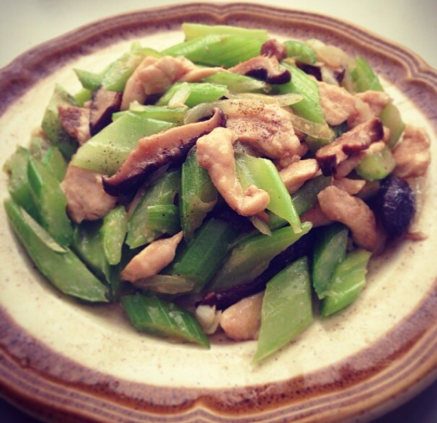 香菇芹菜鸡肉