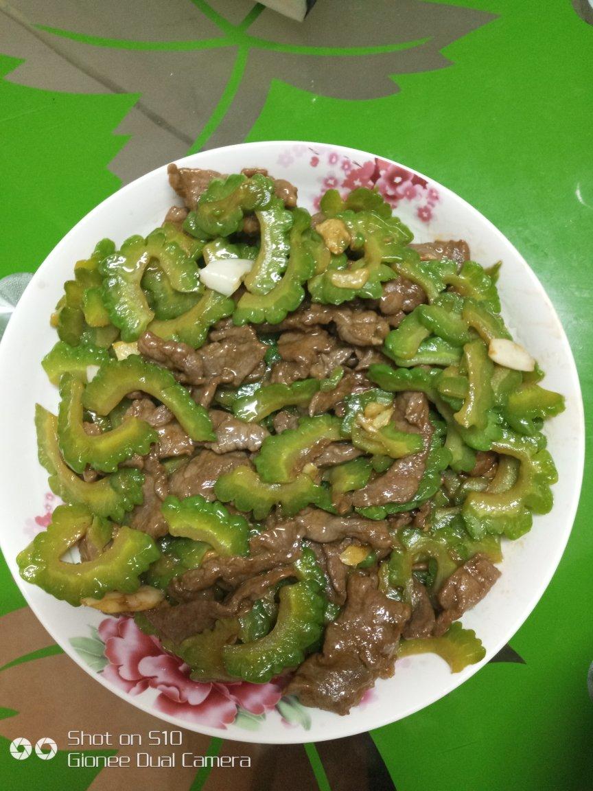 耗油苦瓜炒牛肉
