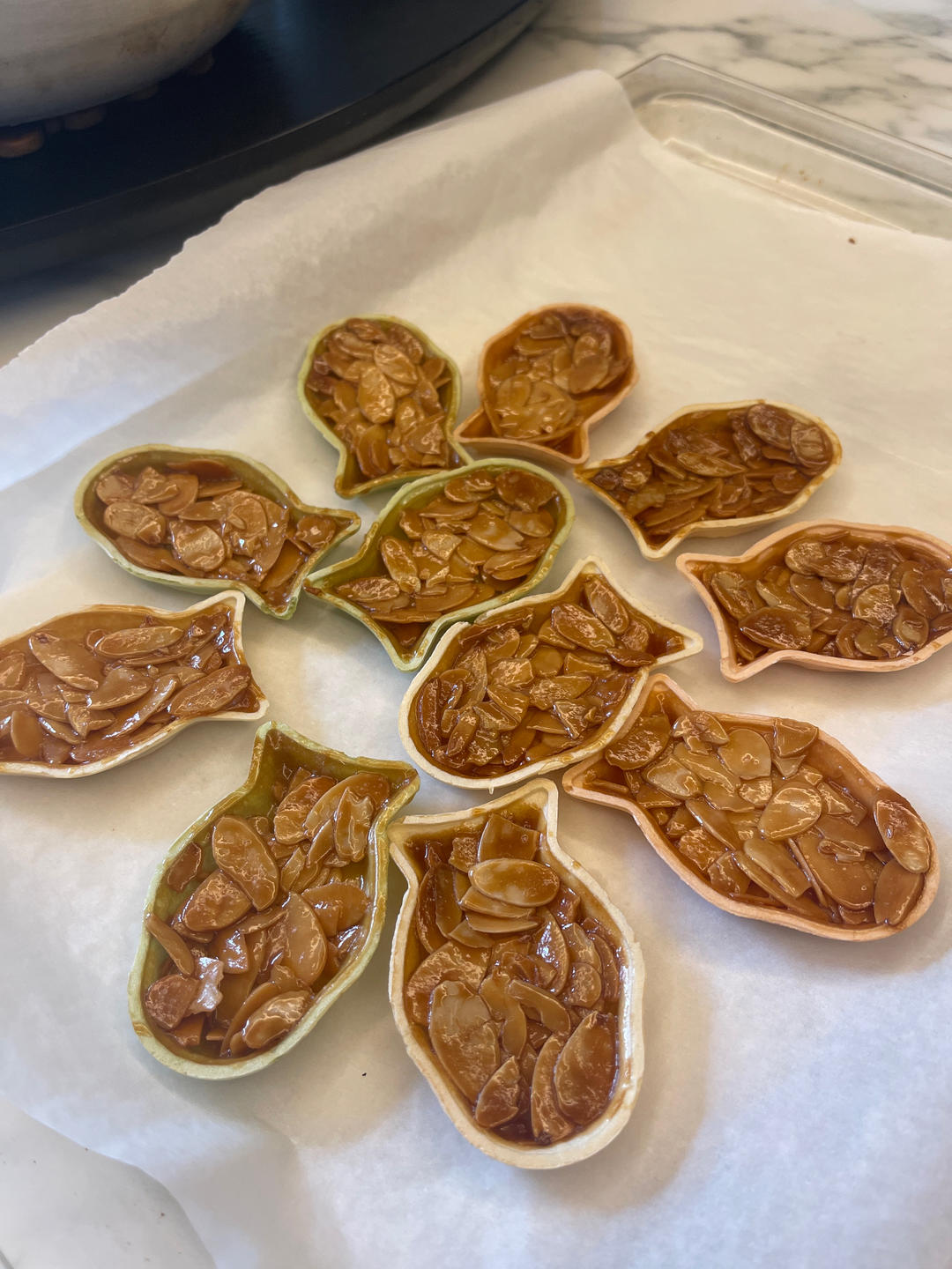 视频🚢一次搞定3种口味｜焦糖坚果糯米船｜不测温，不冷冻｜低糖｜简单｜0难度