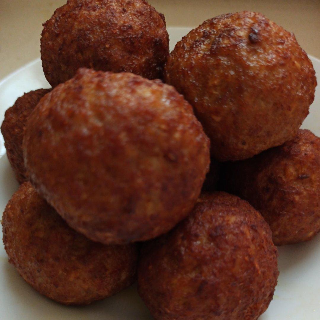 四喜丸子/红烧狮子头 Chinese Meatballs