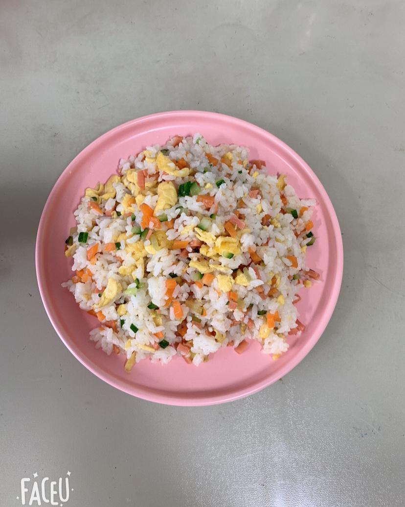 黄金火腿肠蛋炒饭