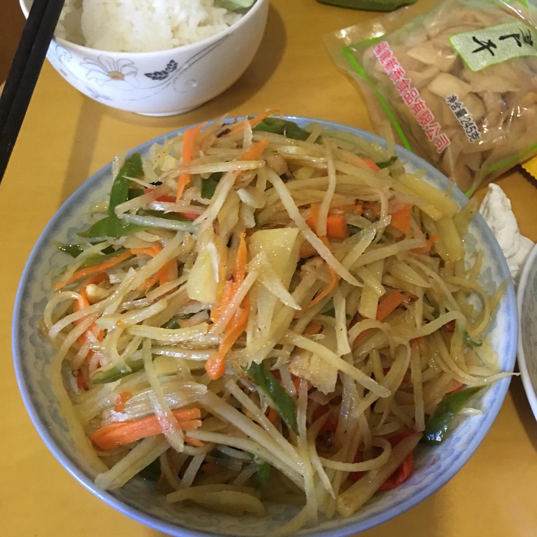 郑小云做的酸辣土豆丝 shredded potato