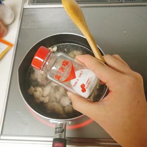 不加一滴油的鸡汤土豆焖饭的做法 步骤6