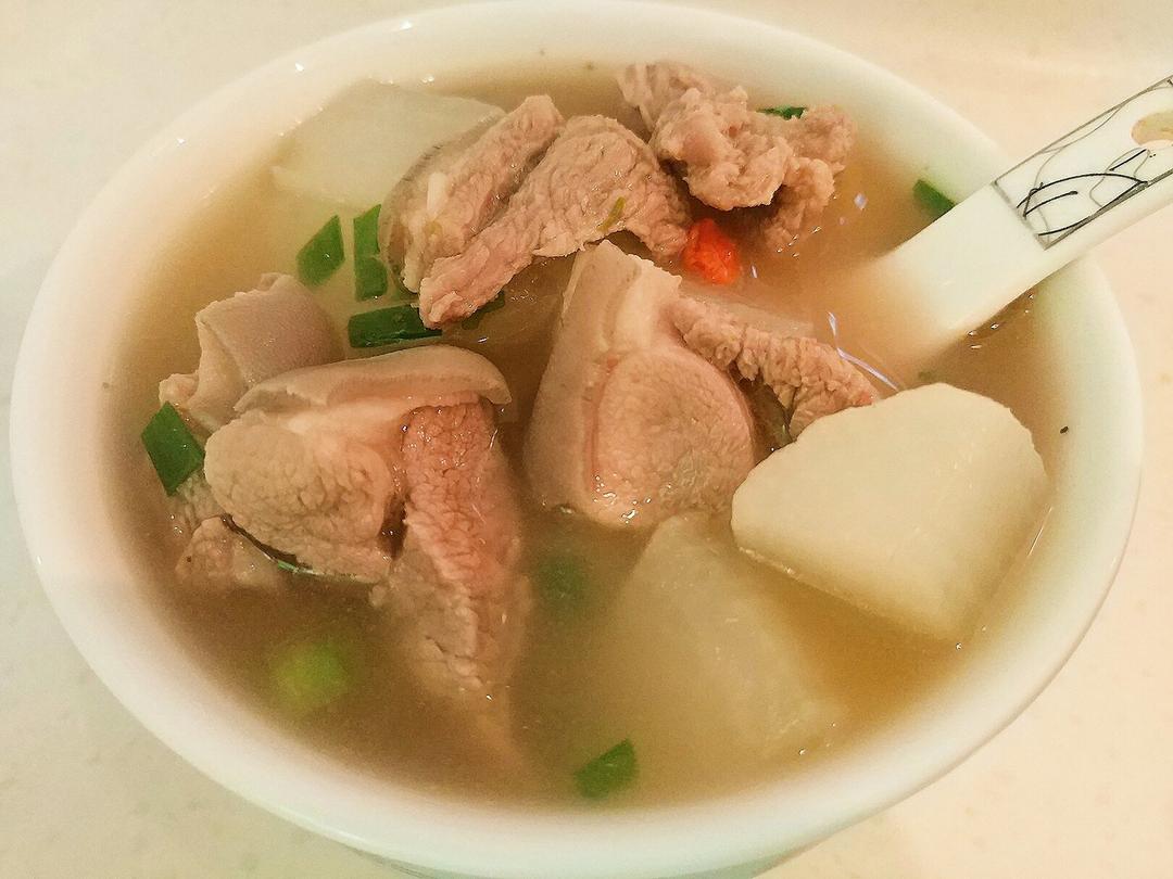 羊肉炖白萝卜
