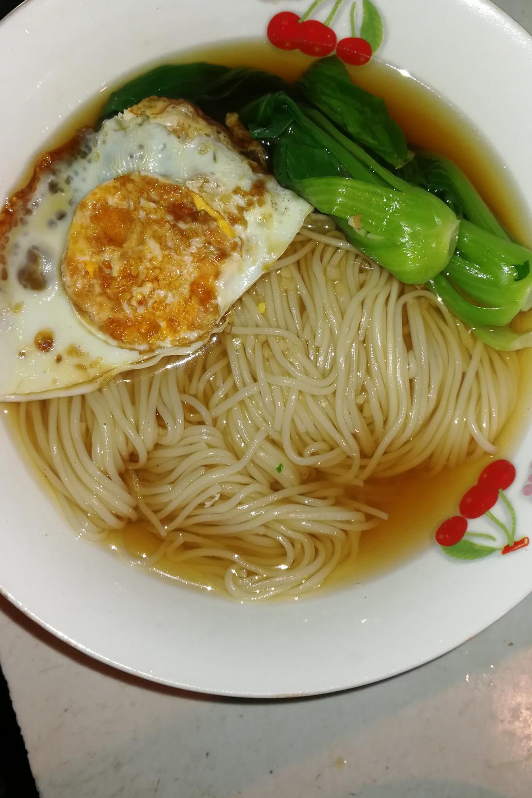 卡卡妈zjr做的卡妈私房菜青菜鸡蛋面汤面