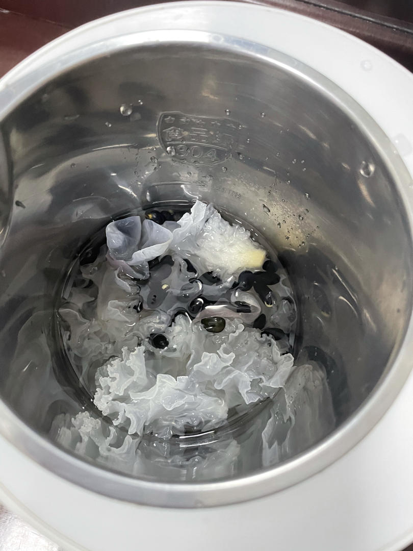 银耳黑豆豆浆