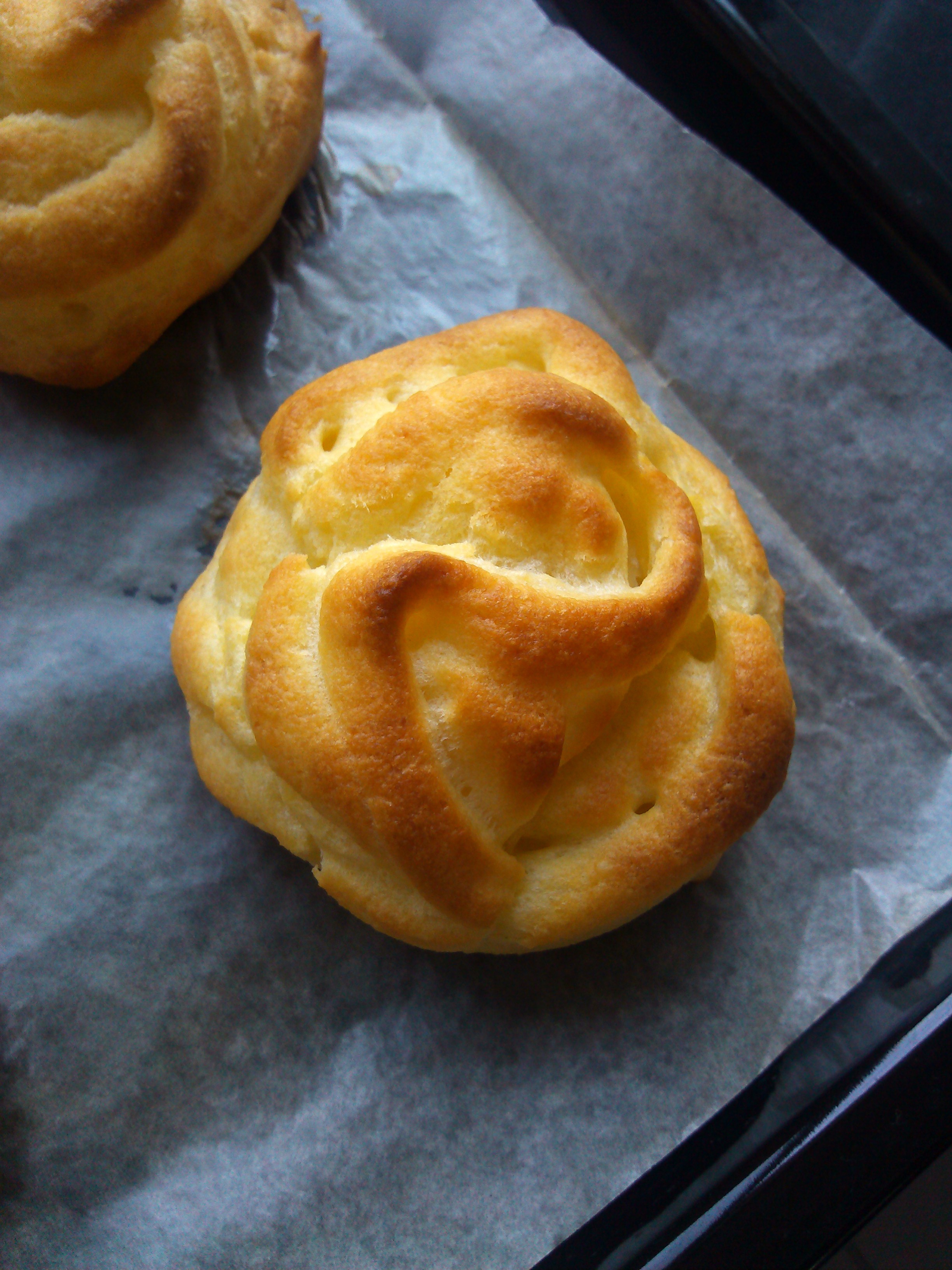 草苺冰淇淋泡芙