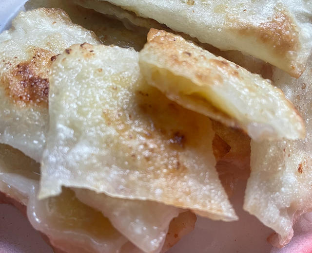 快手香蕉飞饼(馄饨皮版) 快手香蕉飞饼(馄饨皮版)