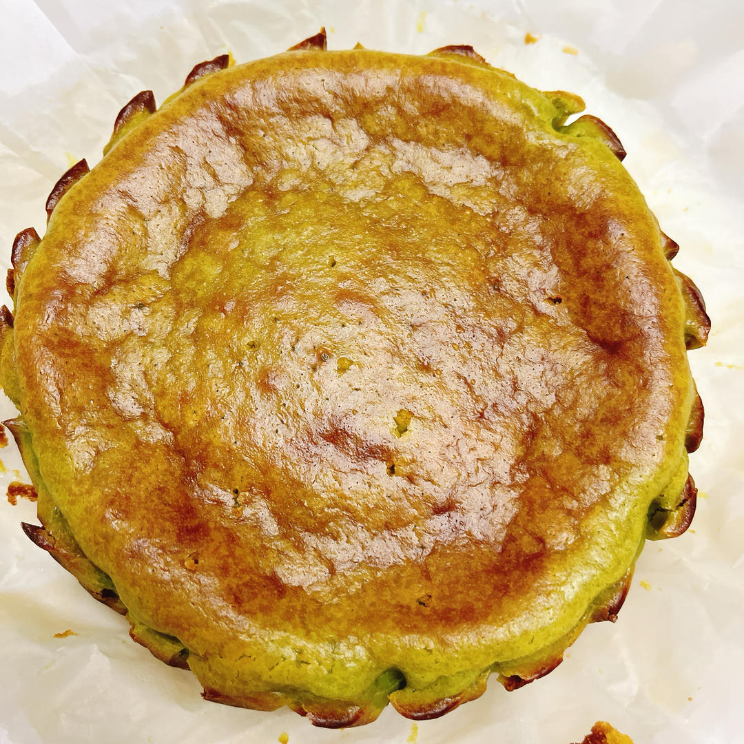 搅一搅就成功的开心果巴斯克芝士蛋糕！