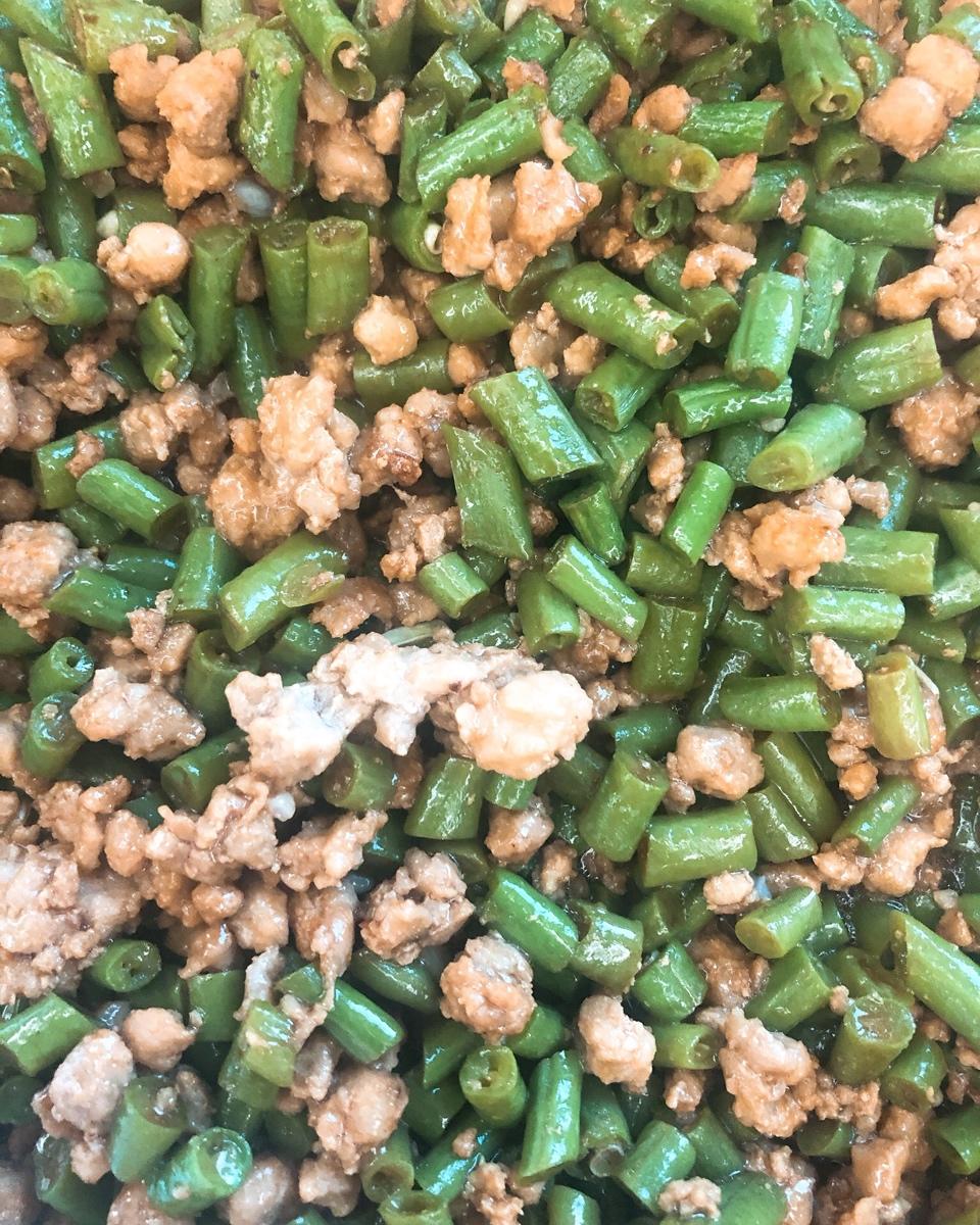 超简单的下饭菜🔥肉末豆角，好吃到流泪
