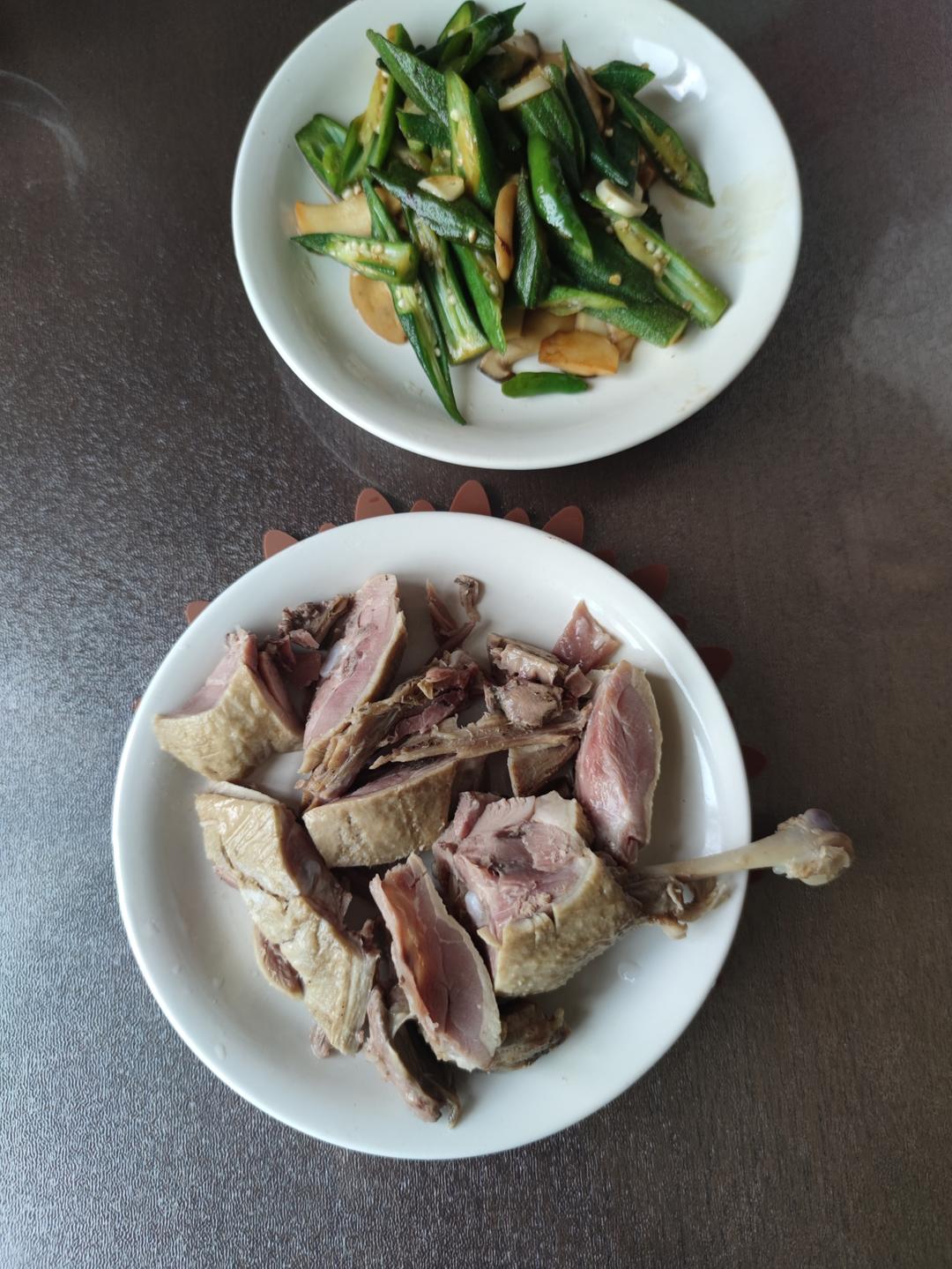 首次成功的盐水鸭腿