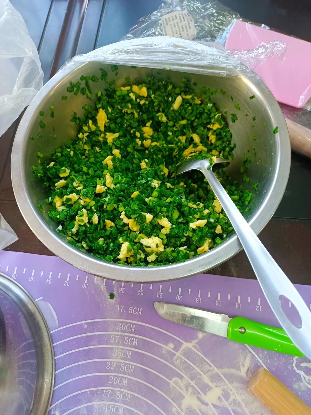 ㊙️烫面韭菜盒子 凉了也不硬 附包成完美半圆的细节视频