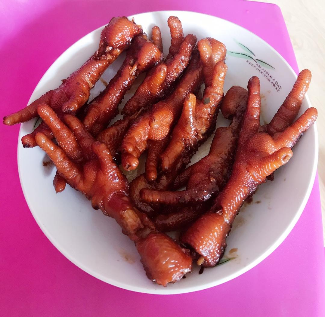 卤鸡爪子
