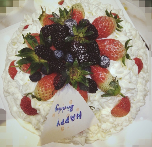 草莓戚风生日蛋糕