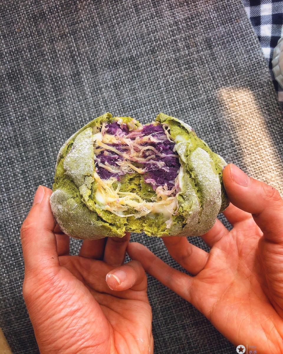 芋泥椰浆麻薯软欧包