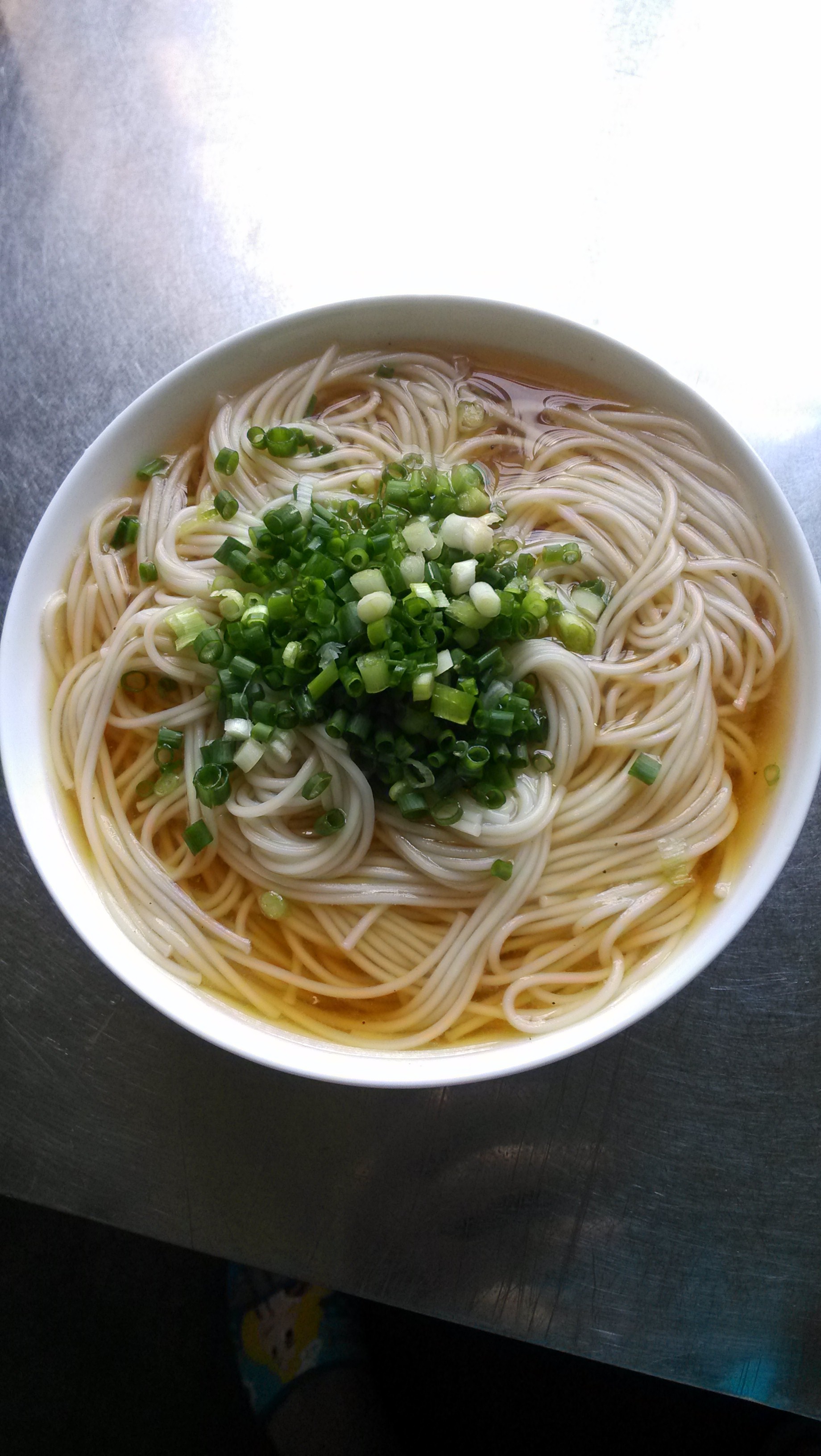 啦啦不同做的小葱麻油酱油面