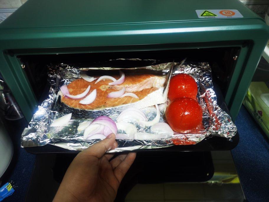 烤三文鱼&时令蔬菜【松下微蒸烤箱DS900】