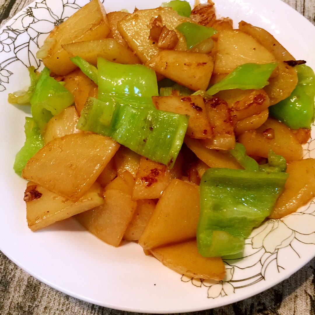 青椒炒土豆片