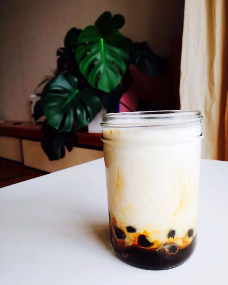黑糖珍珠鲜奶-在家喝鹿角巷