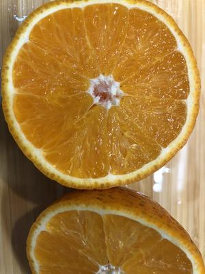 夏日酸酸甜甜开胃菜：橄榄油橙汁炒胡萝卜🥕的做法 步骤1