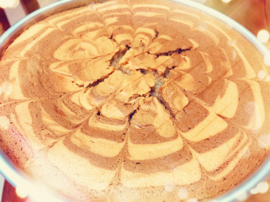 双色拉花戚风蛋糕