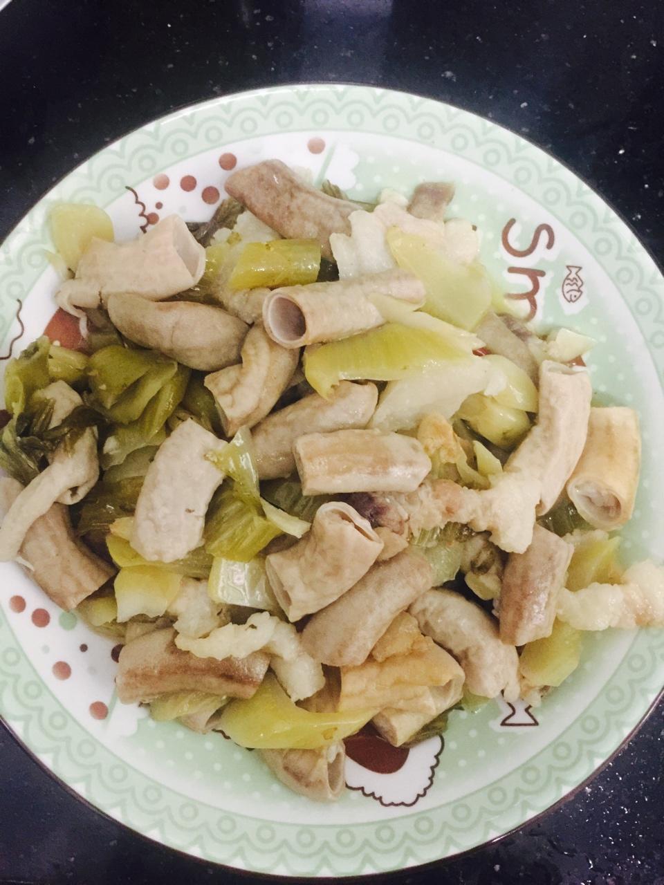 酸菜小肠爆炒