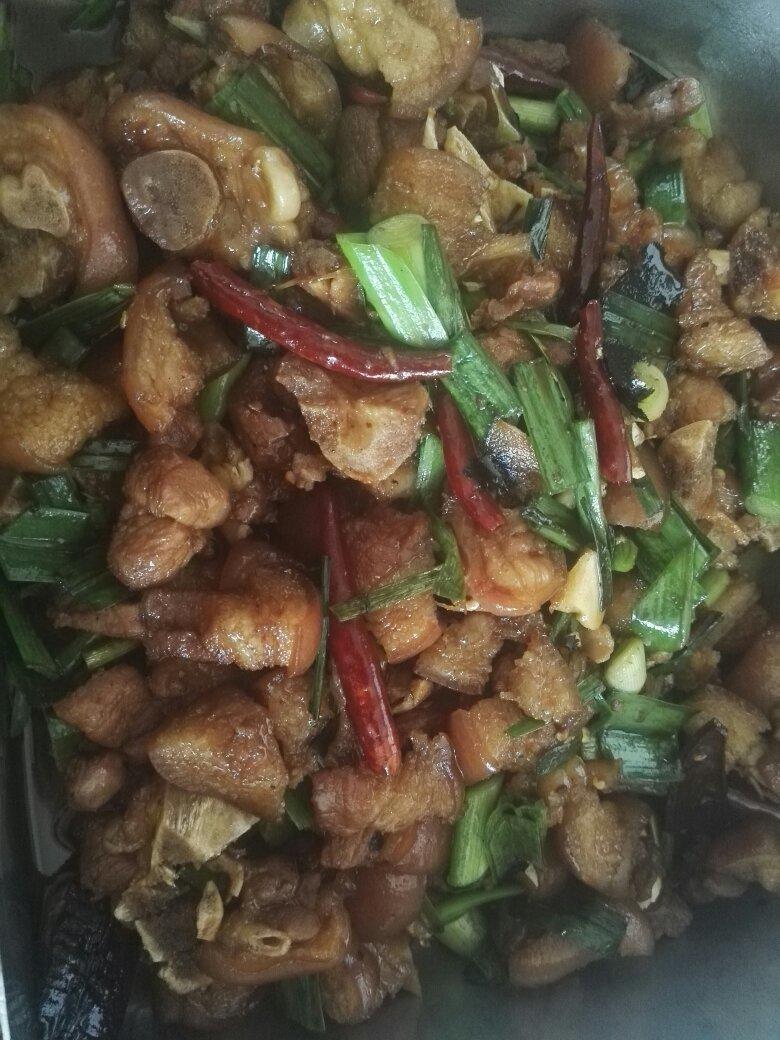 美味的家常菜：红烧猪蹄