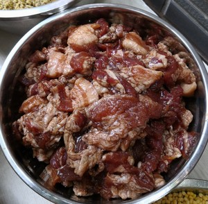 卖了过万条的大黄米肉粽