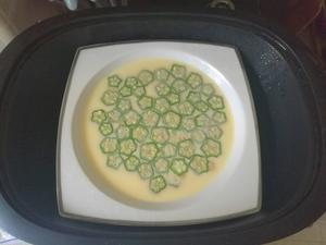 秋葵蒸蛋【GOURMETmaxx西式厨师机】的做法 步骤2