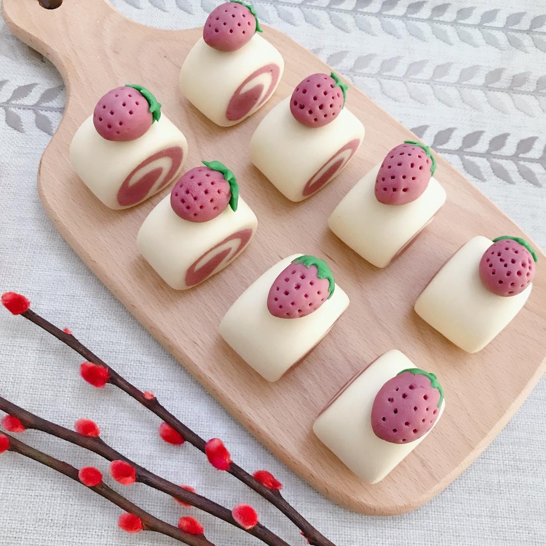 小草莓馒头：可爱到犯规哟