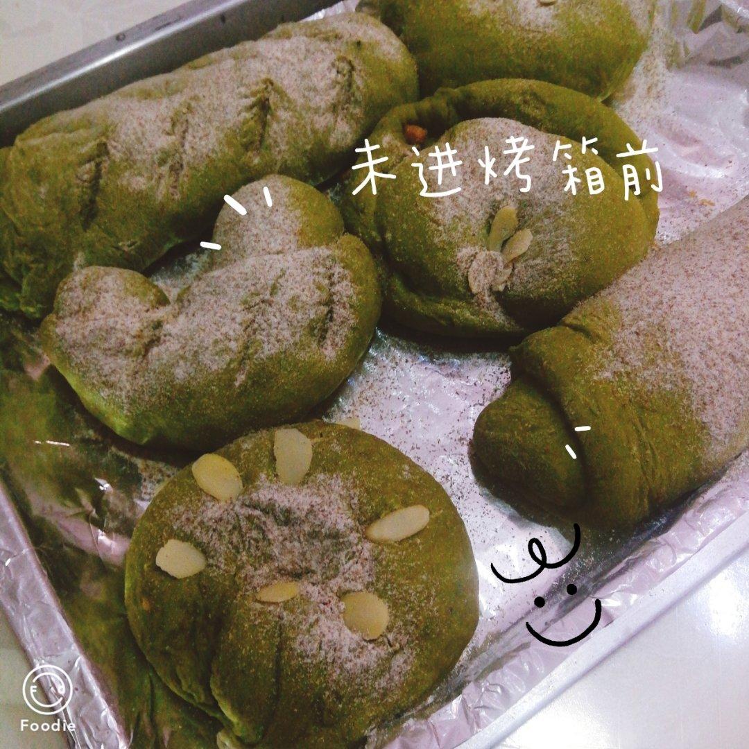 抹茶麻薯红豆软欧包