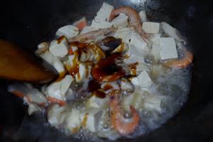 蘑菇豆腐煲的做法 步骤5