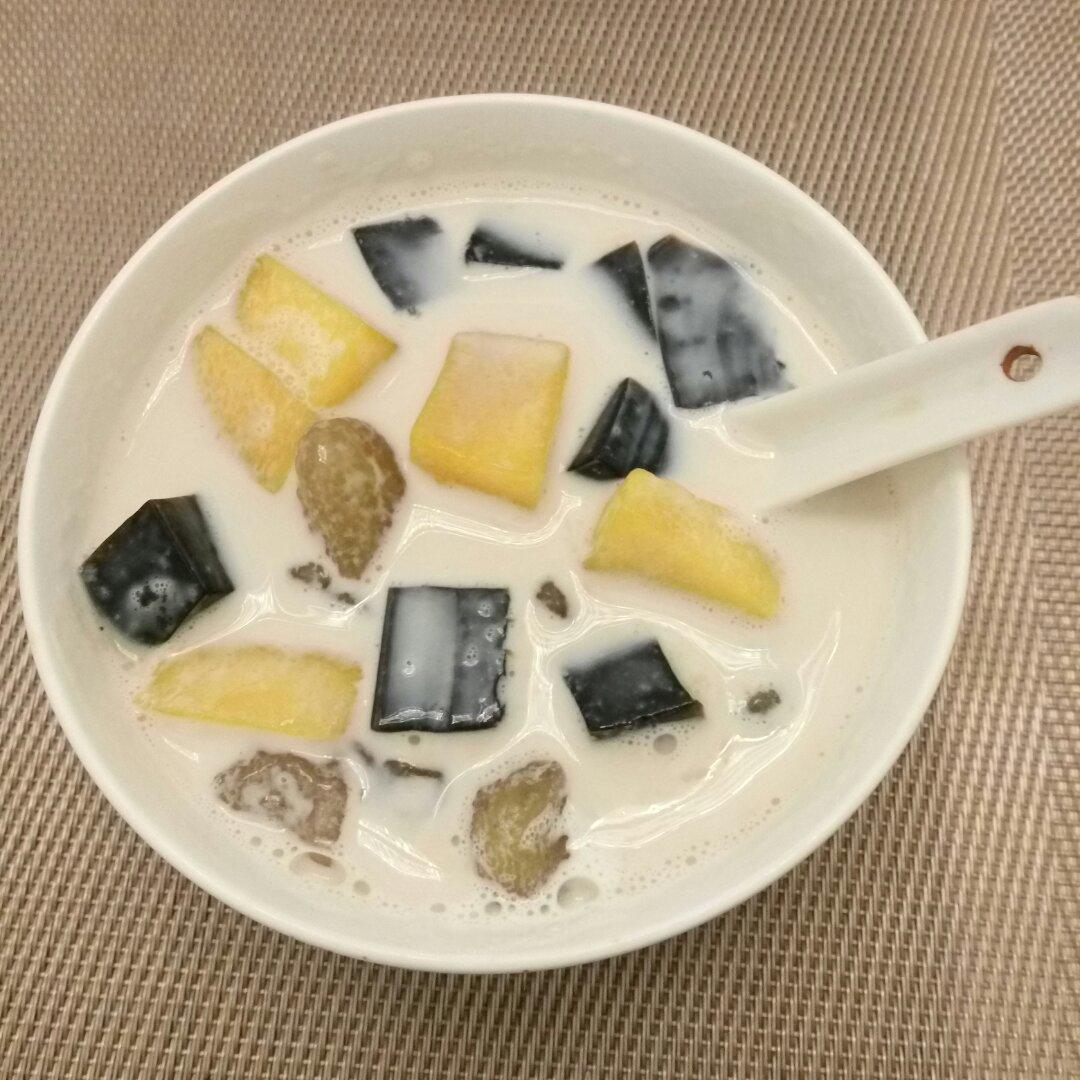 零失败烧仙草（黑凉粉）