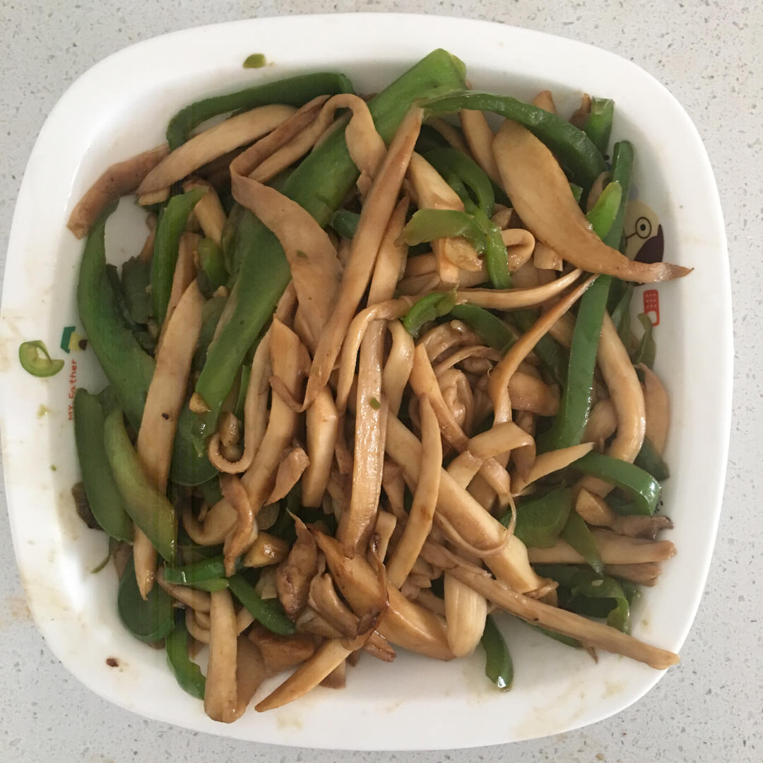 青椒素炒杏鲍菇