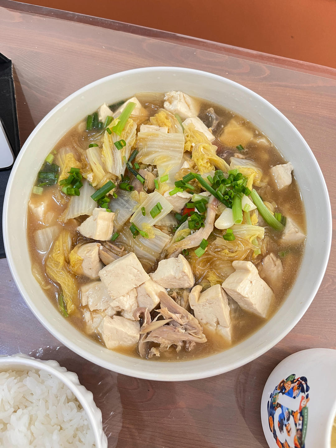 家常白菜粉条炖豆腐