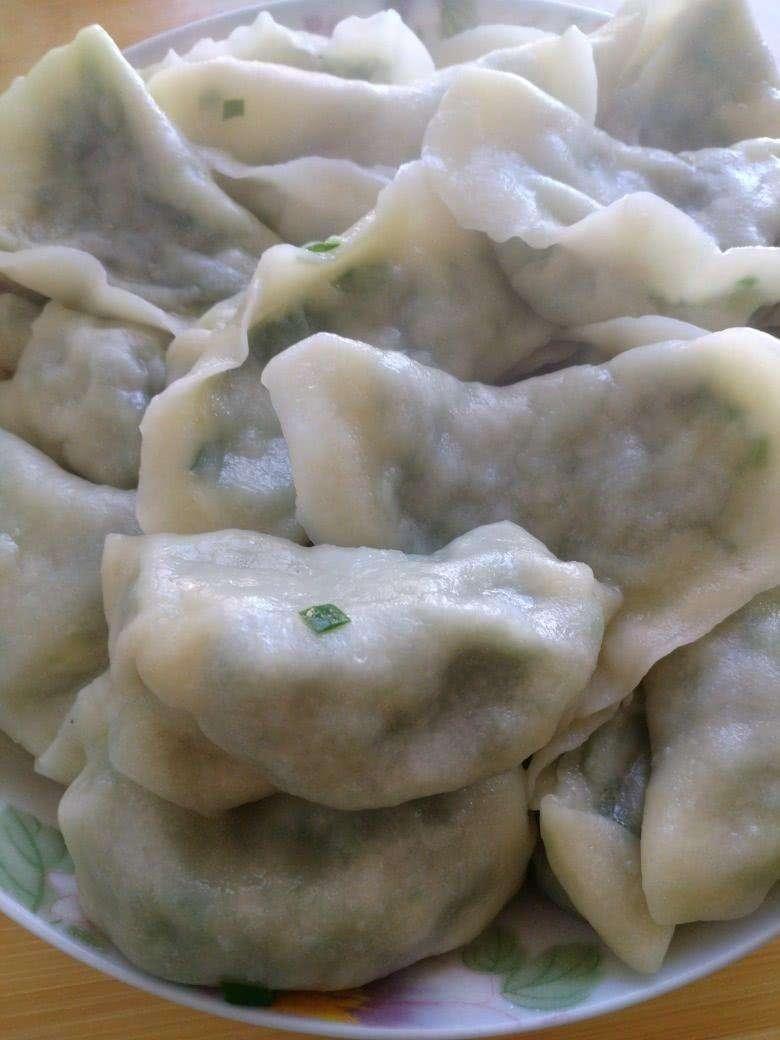 韭菜香菇鸡肉饺子