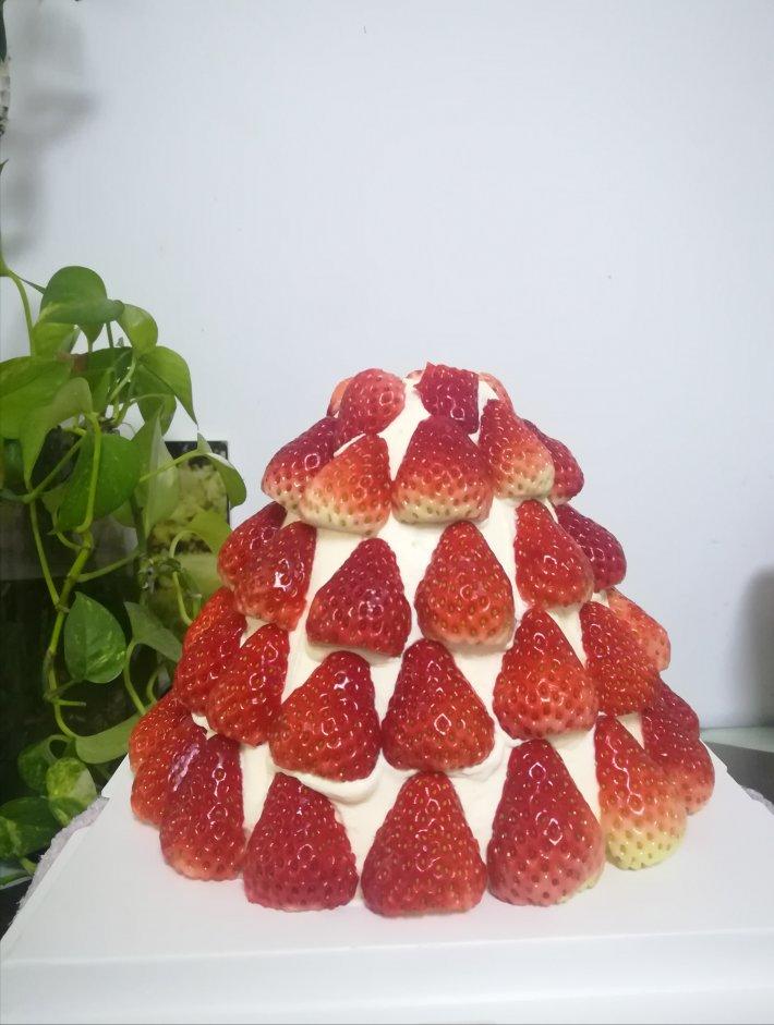 火热圣诞草莓塔