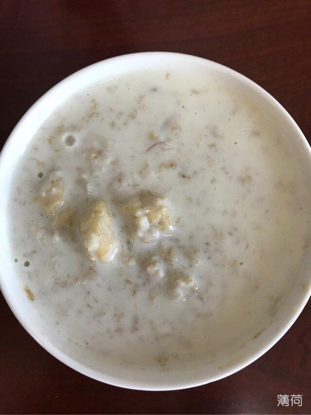 香蕉牛奶燕麦粥