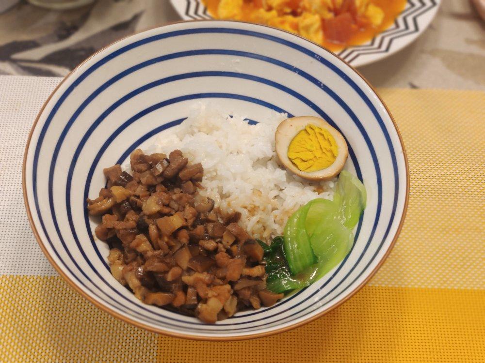 好吃到停不下来的卤肉饭