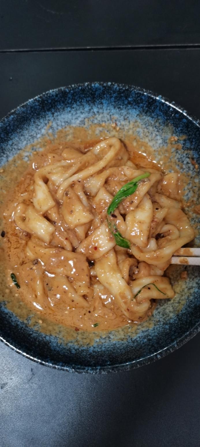 秒杀小夜市的麻酱流汁宽粉