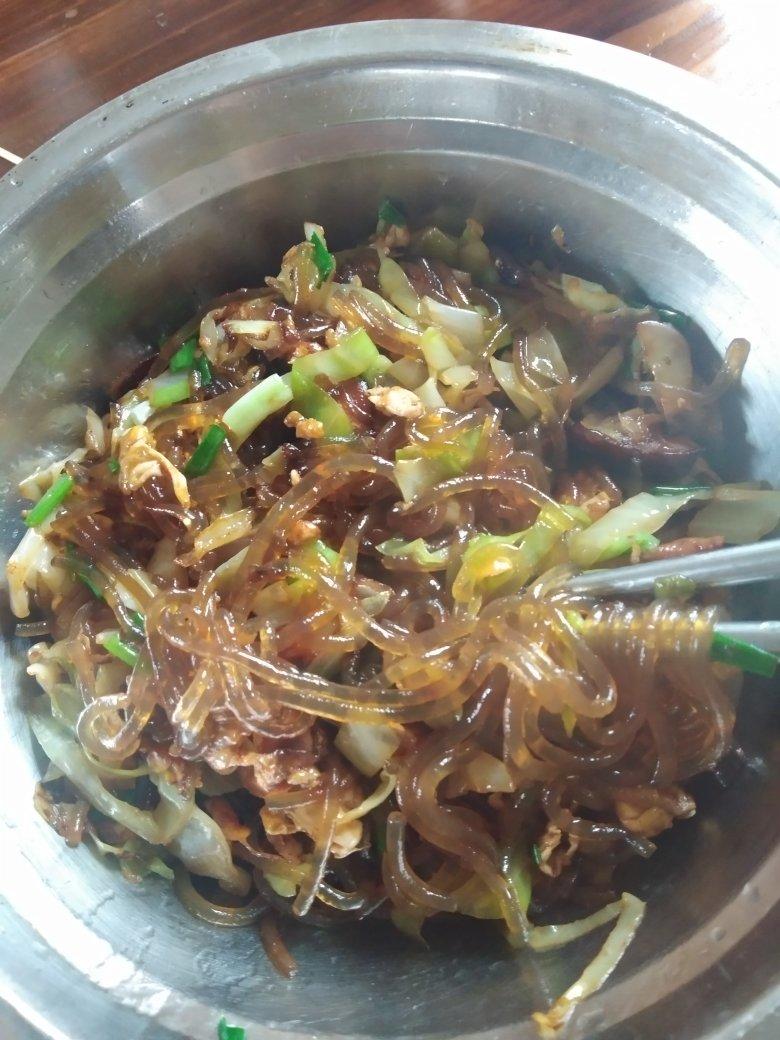 包心菜炒红薯粉丝