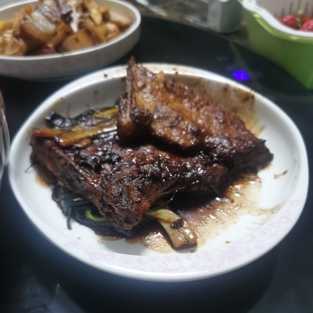葱烤大排（既鲜嫩多汁，又醇厚入味）