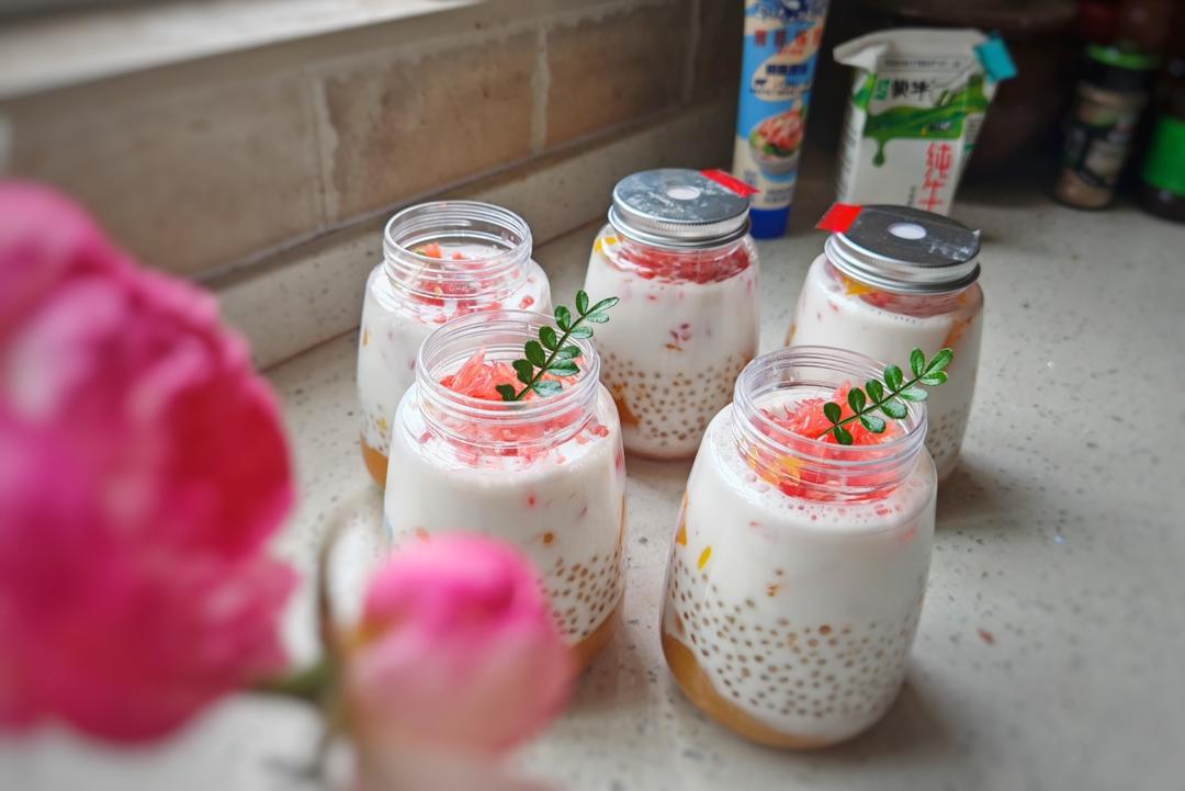港式甜品——杨枝甘露(芒果西米露)附芒果花切法