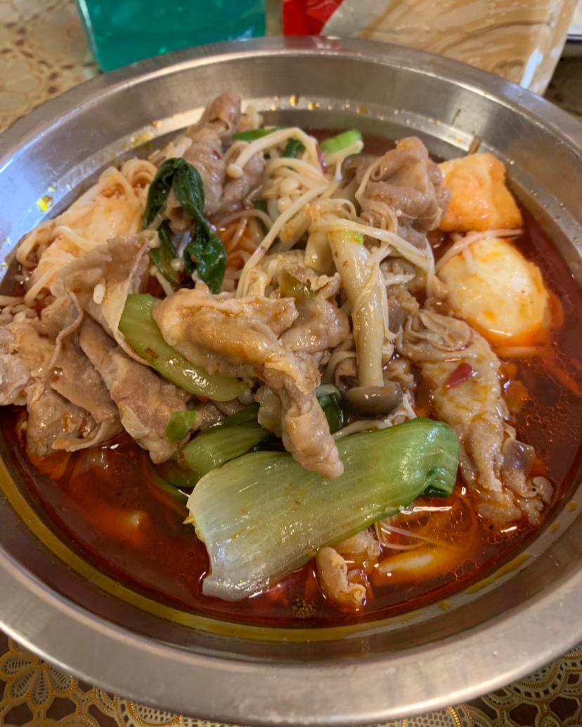 肥牛杂菇煲