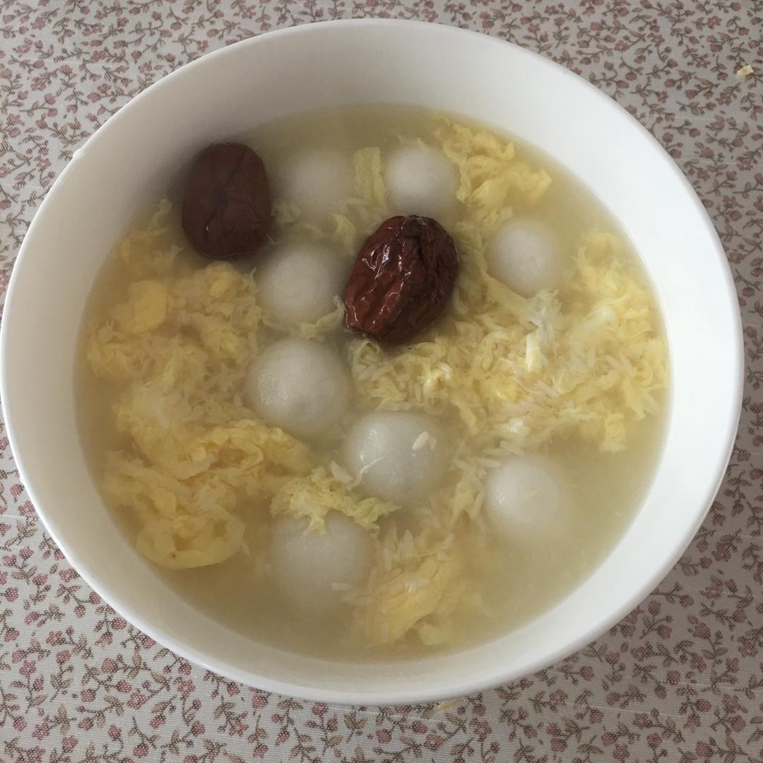 甜酒蛋花汤圆