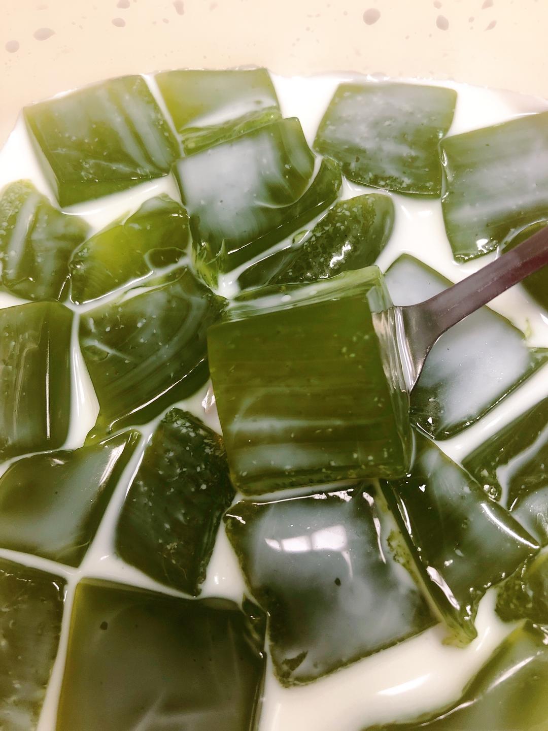 鼠曲草的新吃法（凉粉）