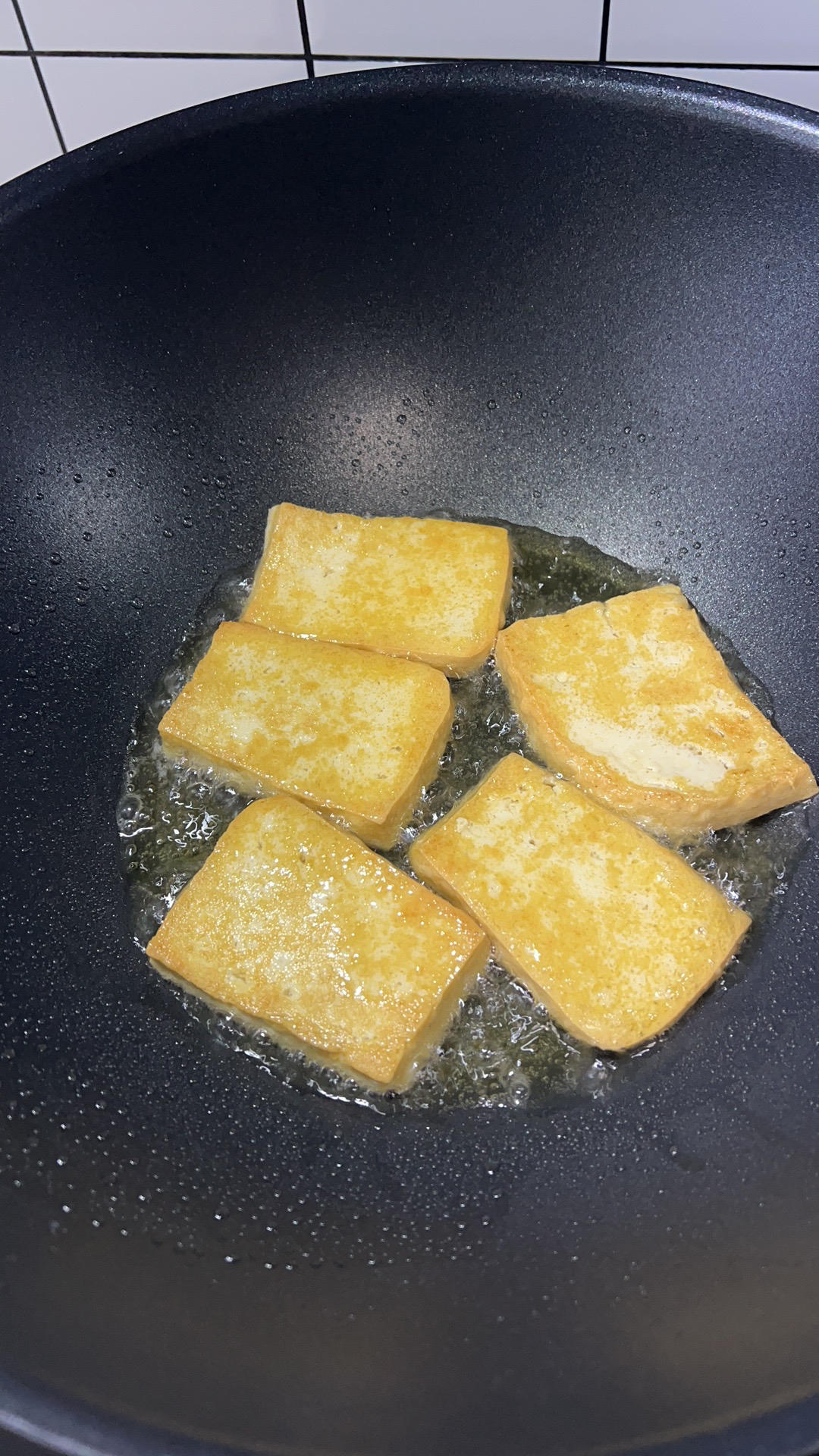 家常红烧豆腐块既简单又好吃[味好美照烧酱]