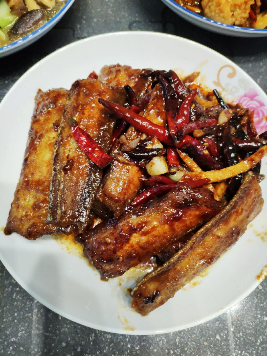 红烧带鱼