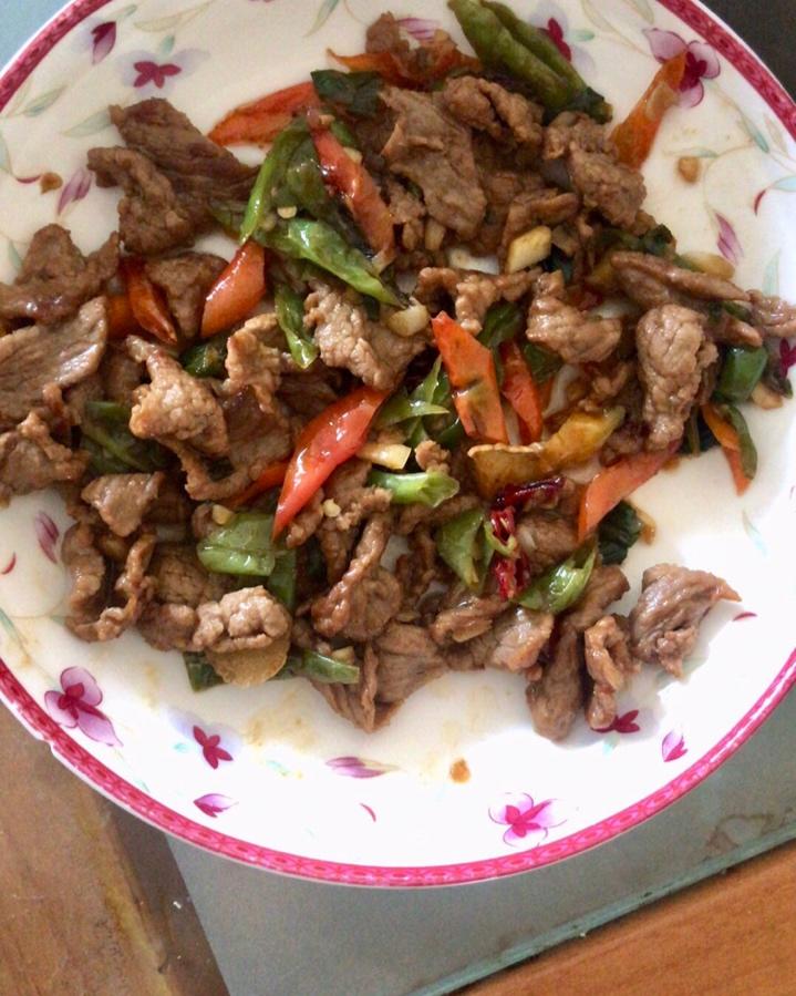 尖椒炒牛肉